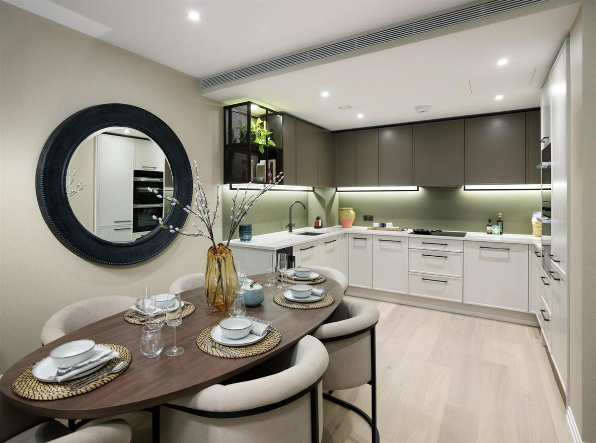 Chelsea Creek - Luxury Two Bedroom Apartment thumbnail 8