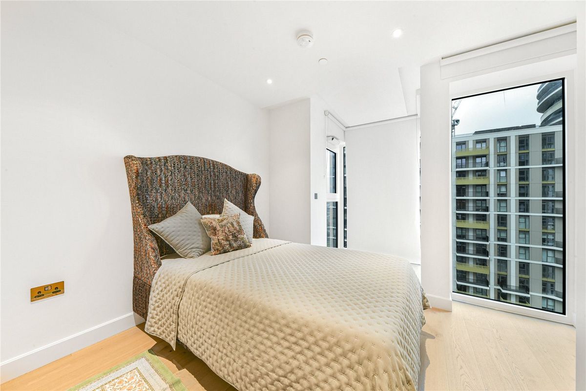 White City Living – Luxury One Bedroom Apartment thumbnail 9