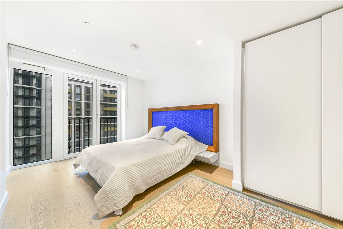 White City Living – Luxury One Bedroom Apartment thumbnail 10