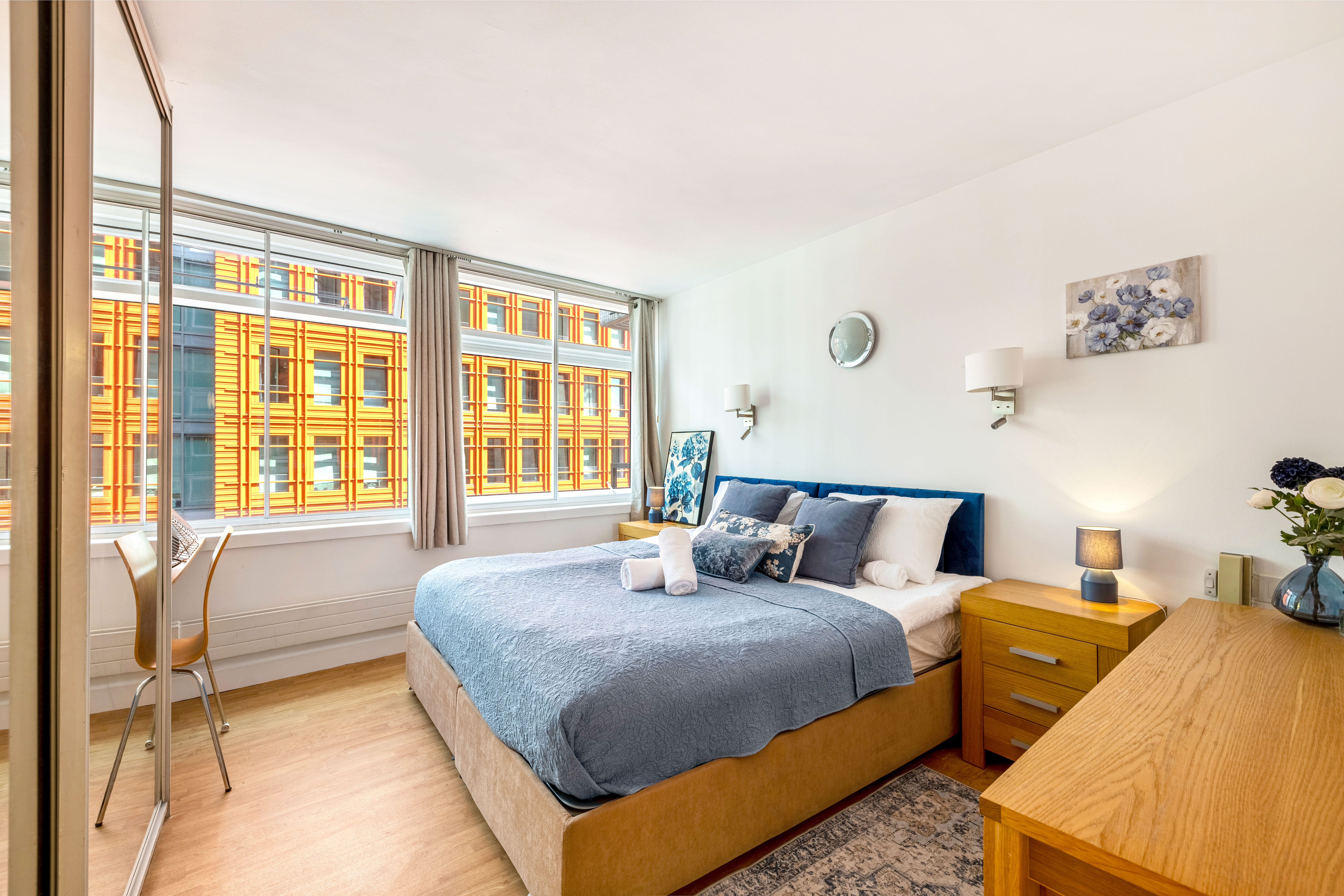 Luxury Two-Bedroom Duplex – Centre Point House thumbnail 9